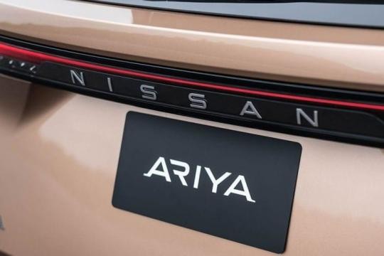 Nissan Ariya Hatchback 160kW Advance 63kWh 22kWCh Sky/Bs Tech