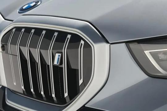 BMW i5 Saloon eDrive40 M Sport Tech Plus Auto