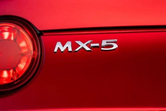 Mazda MX-5 Convertible RF Skyactiv-G 1.5 132 Prime Line