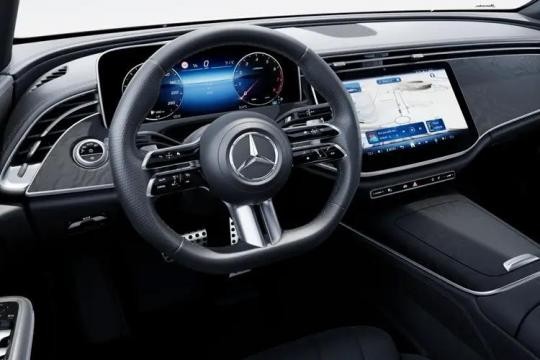 Mercedes E-Class Saloon E300de 2.0 AMG Line Premium Plus Auto