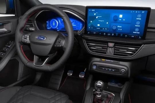 Ford Focus Hatchback Hatch 1.0 EcoBoost mHEV 155 Titanium Auto