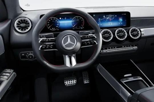 Mercedes GLB SUV 200 1.3 163 Sport Executive 7G-Tronic 7Seat