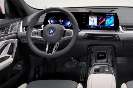 BMW iX2 SUV eDrive20 M Sport 22kWCh Auto