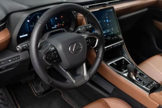 Lexus LBX Hatchback 5 Door Hatch 1.5 136HP Premium Plus Design E-Cvt